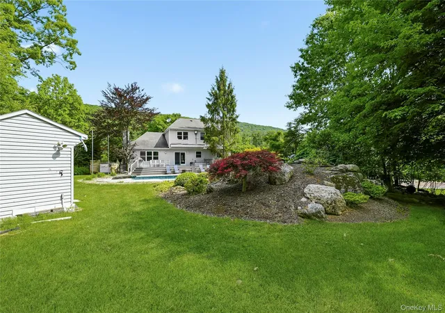 47th image of 11 Country Holw, Highland Mills, NY 10930 | MLS# 996875
