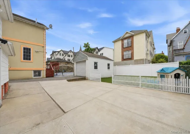 Listing Photo 2 - Condo for sale in building located at 50 S 7th Ave, Mount Vernon, NY 10550 - Unit #