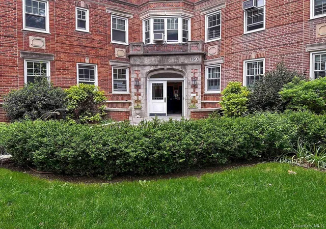 3rd image of 160 Cabrini Blvd #62, New York, NY 10033 | MLS# 996936