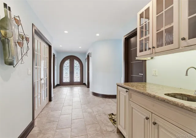 4th image of 14 Beach Plum Ln, Saint James, NY 11780 | MLS# 996959