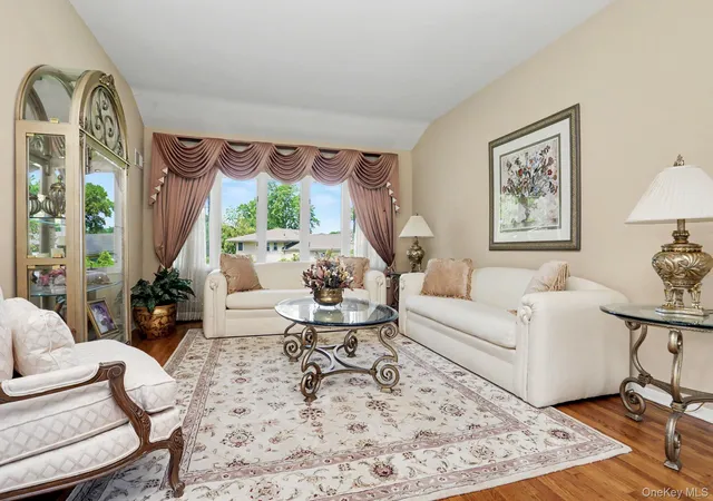5th image of 86 Somerset Rd, New Rochelle, NY 10804 | MLS# 996978