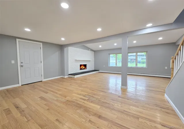 2nd image of 40 Aster Ave, Brookhaven, NY 11742 | MLS# 996995