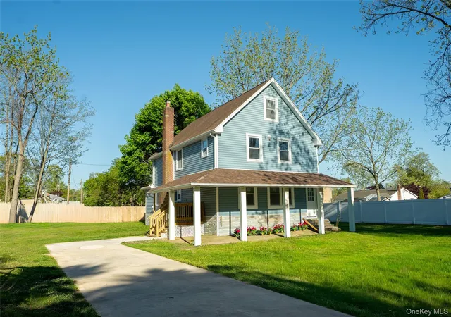 Single family home for sale at 2144 Ocean Ave, Ronkonkoma, NY 11779 | MLS# 997039