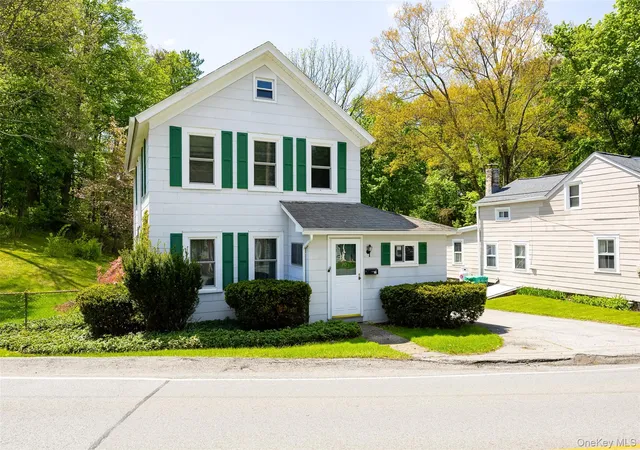 Homes for sale in Hyde Park, NY | 30 E Market St, Hyde Park, NY 12538 | MLS# 997050
