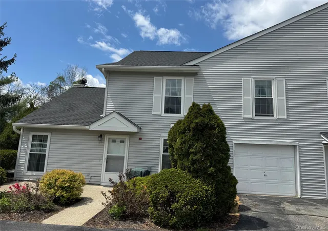 Homes for sale in Warwick, NY | 24 Olde Wagon Rd, Warwick, NY 10990 | MLS# 997061