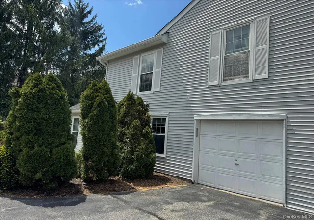 Homes for sale in Warwick, NY | 24 Olde Wagon Rd, Warwick, NY 10990 | MLS# 997061