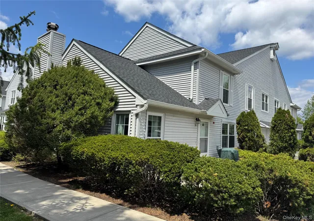 Homes for sale in Warwick, NY | 24 Olde Wagon Rd, Warwick, NY 10990 | MLS# 997061