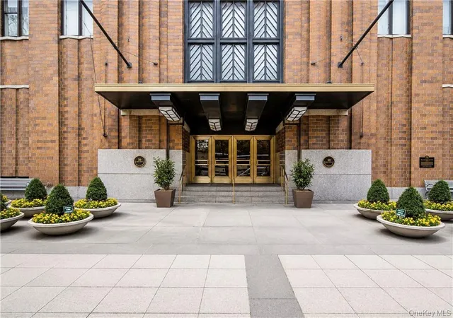1st image of 20 West St #40A, New York, NY 10004 | MLS# 997063