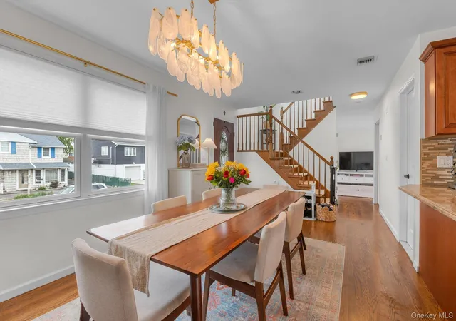 4th image of 27 Radcliffe Rd, Island Park, NY 11558 | MLS# 997096