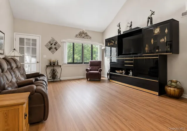 4th image of 183 Laurel Rdg, Lewisboro, NY 10590 | MLS# 997107