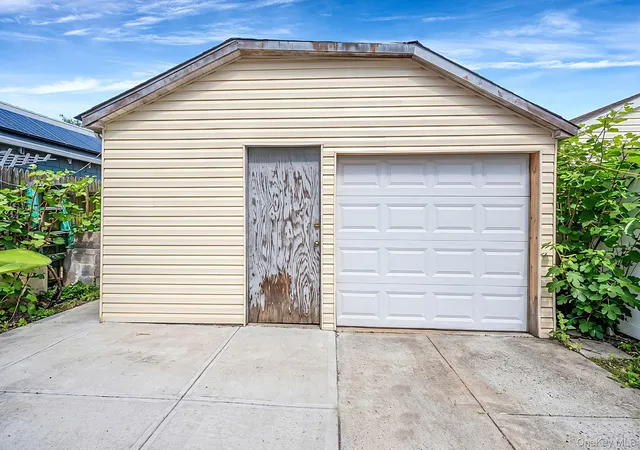 5th image of 11427 120Th St, South Ozone Park, NY 11420 | MLS# 997139