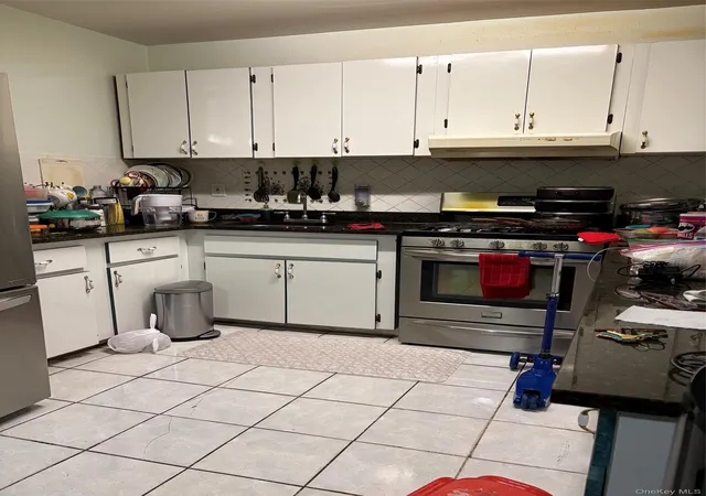 Photo 3 of Sale Pending at 9225 176th Street, Jamaica, NY 11433 | MLS# 997145 | Listing updated on 2026-09-04