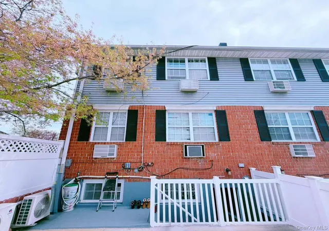 Photo 2 of Sale Pending at 8296 Country Pointe Cir, New York, NY 11427 | MLS# 997165 | Listing updated on 2026-08-04