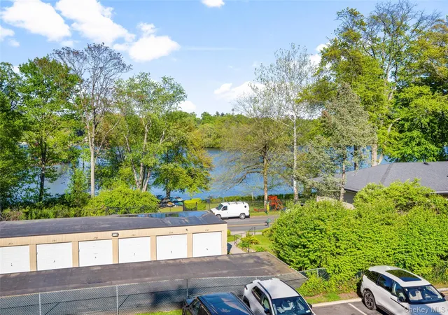 Homes for sale in Eastchester, NY | 4 Channing Pl #2R, Eastchester, NY 10709 | MLS# 997189