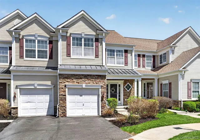 4th image of 29 Banbury Wy, Newburgh, NY 12550