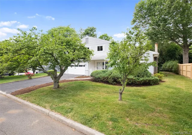 Photo 3 of Sale Pending at 26 Southern Rd, Hartsdale, NY 10530 | MLS# 997209 | Listing updated on 2026-07-03