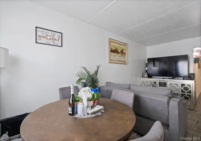 Photo 4 of Sale Pending at 187 Beach 59th St, Arverne, NY 11692 | MLS# 997229 | Listing updated on 2026-07-05