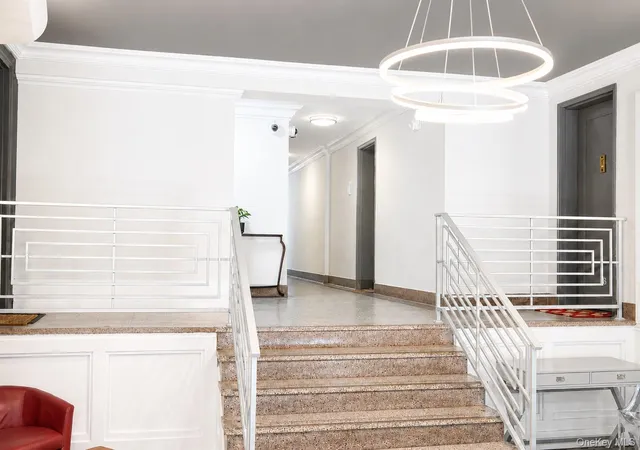 Homes for sale in White Plains, NY | 325 Main St #5D, White Plains, NY 10601 | MLS# 997237