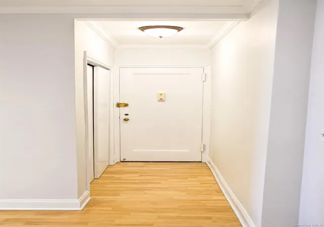 Homes for sale in White Plains, NY | 325 Main St #5D, White Plains, NY 10601 | MLS# 997237