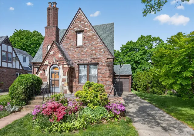 1st image of 114 New Hyde Park Rd, Garden City, NY 11530 | MLS# 997278