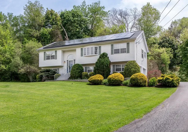Homes for sale in East Fishkill, NY | 17 Verplanck Ave, East Fishkill, NY 12533 | MLS# 997287