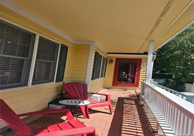 Photo 2 of Single family home for sale at 10 Phyllis Rd, Mastic Beach, NY 11951 | MLS# 997292 | Listing updated on 2026-10-03