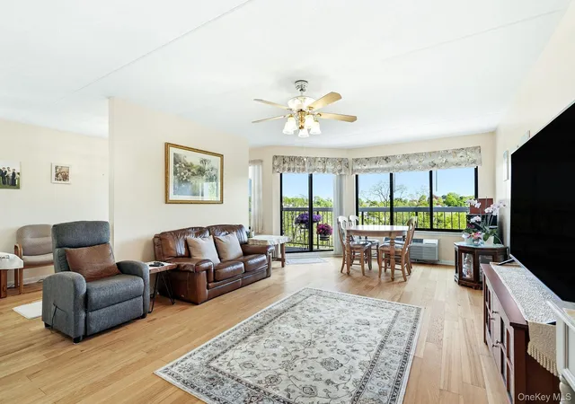 Photo 5 of Sale Pending at 200 High Point Dr #214, Greenburgh, NY 10530 | MLS# 997346 | Listing updated on 2026-07-29