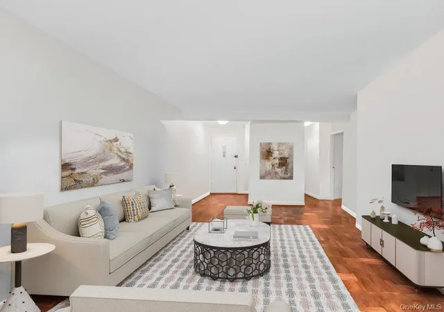4th image of 1874 Pelham Pkwy S, New York, NY 10461
