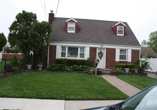 Photo 1 of Sale Pending at 138 Manor Pkwy, Hempstead, NY 11553 | MLS# 997367 | Listing updated on 2026-08-02