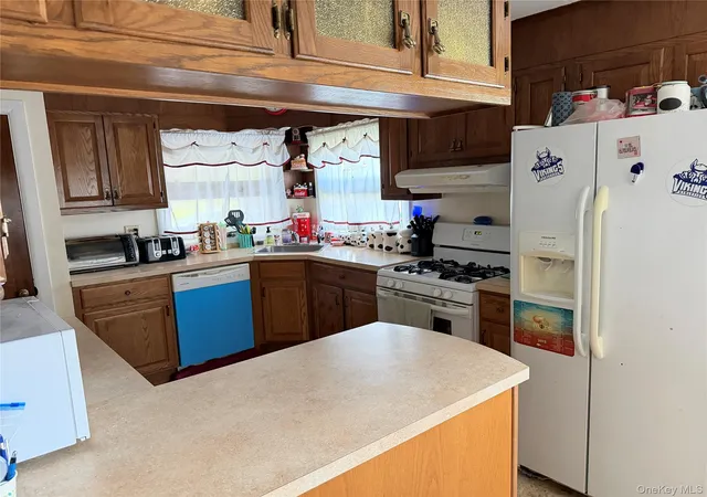 3rd image of 6 Maple Ln, Montgomery, NY 12549 | MLS# 997372
