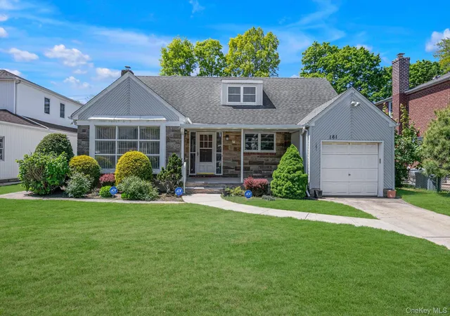 1st image of 161 Rose Ln, New Hyde Park, NY 11040 | MLS# 997393
