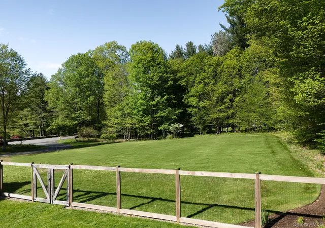 Homes for sale in Pound Ridge, NY | 77 Old Stone Hill Road, Pound Ridge, NY 10576 | MLS# 997401