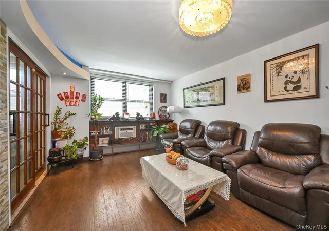Listing Photo 5 - Condo for sale in building located at 99-05 59Th Ave Ave, New York, NY 11368 - Unit #5C