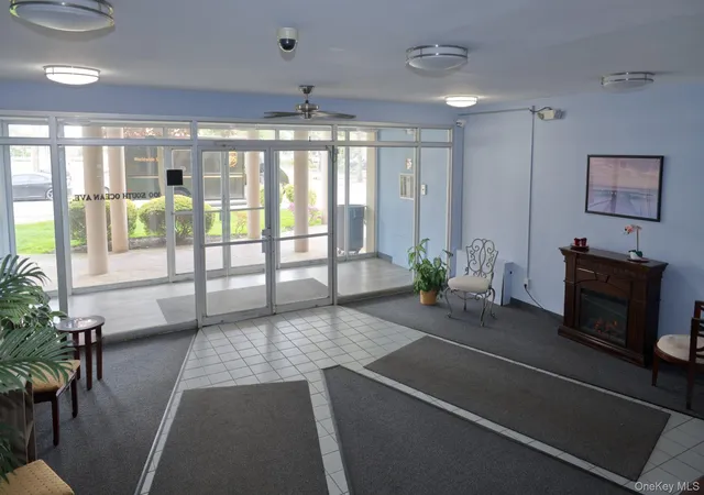 Homes for sale in Hempstead, NY | 100 S Ocean Ave S #2R, Hempstead, NY 11520 | MLS# 997416
