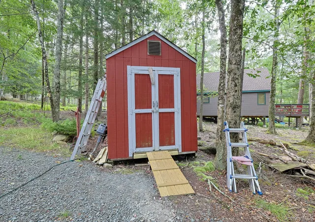 Listing Photo 2 - Condo for sale in building located at 00 Kenner Ln, Fallsburg, NY 12779 - Unit #79