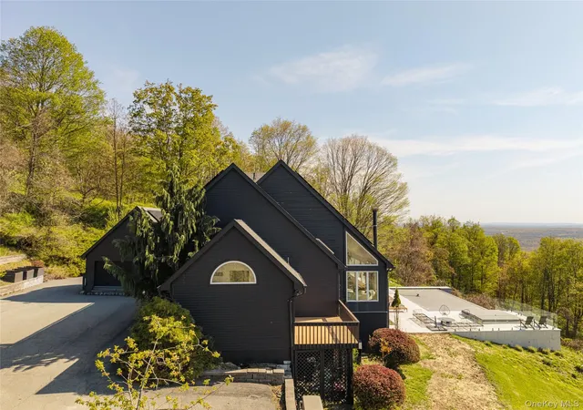 Photo 1 of Single family home for sale at 704 Mountain Rd, Mamakating, NY 10940 | MLS# 997421 | Listing updated on 2026-05-16