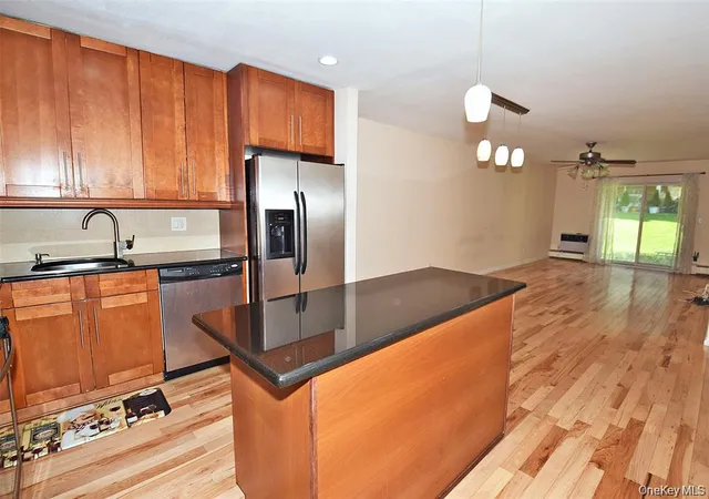 Photo 3 of Condo for sale at 12 32 Diane Pl #204L, Bayside, NY 11360 | MLS# 997530 | Listing updated on 2026-08-13