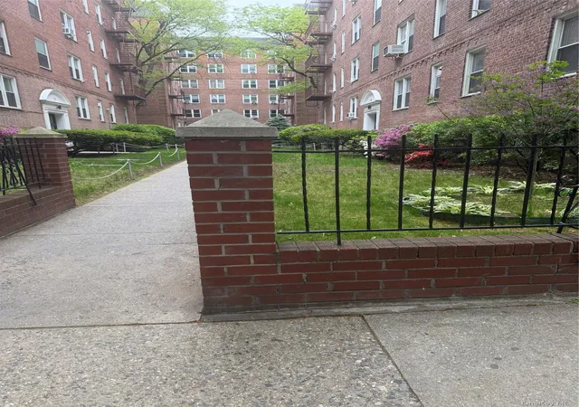 2nd image of 144 45 Sanford Ave #3F, Flushing, NY 11355 | MLS# 997569