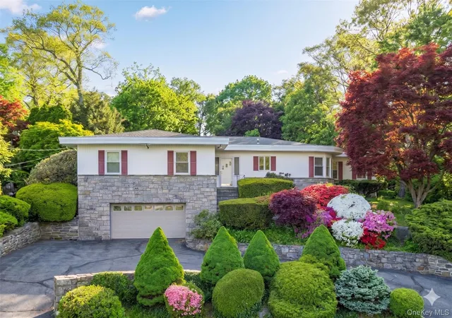 Photo 1 of Sale Pending at 11 Malvern Rd, Heathcote, NY 10583 | MLS# 997594 | Listing updated on 2026-07-04