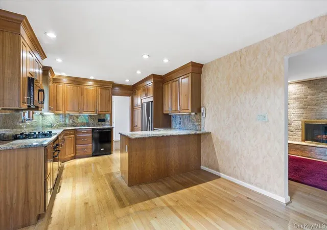 Photo 4 of Sale Pending at 11 Malvern Rd, Heathcote, NY 10583 | MLS# 997594 | Listing updated on 2026-07-04