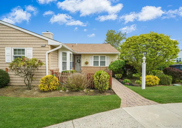 3rd image of 41 Theodore Dr, Coram, NY 11727 | MLS# 997638