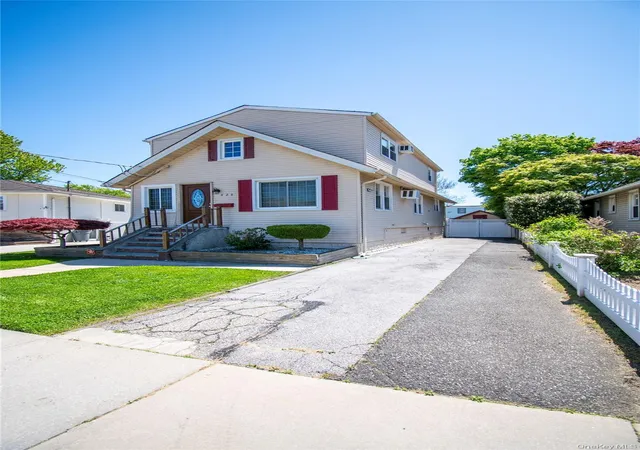 1st image of 828 Jefferson St, Hempstead, NY 11510 | MLS# 997658