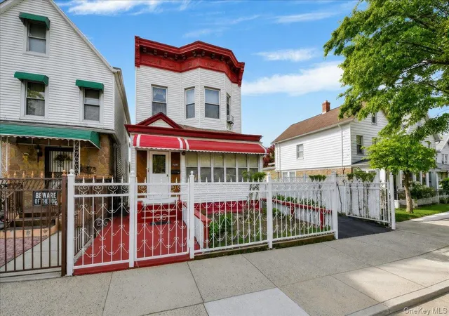 Photo 2 of Sale Pending at 4521 Carpenter Ave, Bronx, NY 10470 | MLS# 997706 | Listing updated on 2026-06-02