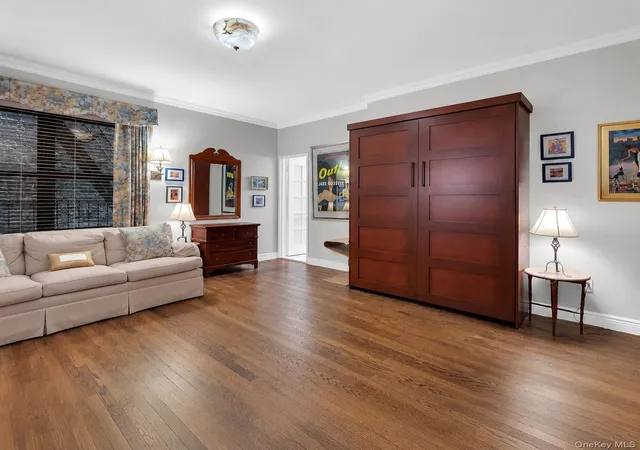 Homes for sale in New York, NY | 160 E 91St St #3B, New York, NY 10128 | MLS# 997711