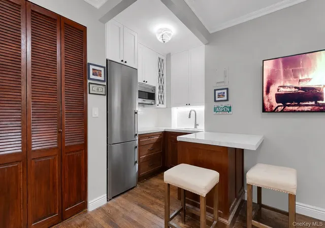 Homes for sale in New York, NY | 160 E 91St St #3B, New York, NY 10128 | MLS# 997711