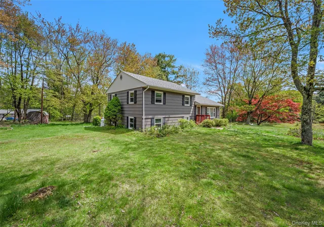 Homes for sale in Thompson, NY | 2 Sunset Dr, Thompson, NY 12701 | MLS# 997747