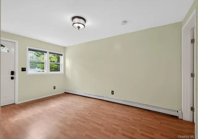 5th image of 2084 Washington St, Hempstead, NY 11566 | MLS# 997773