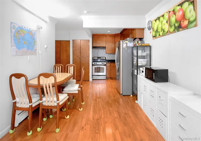 4th image of 3710 149Th Pl, New York, NY 11354