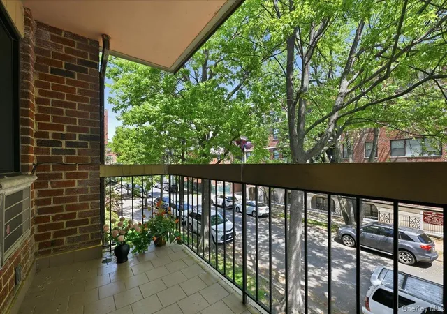 2nd image of 7116 162Nd St, Fresh Meadows, NY 11365