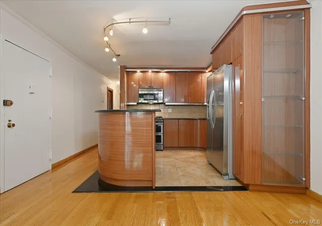 3rd image of 7116 162Nd St #2, Fresh Meadows, NY 11365 | MLS# 997808
